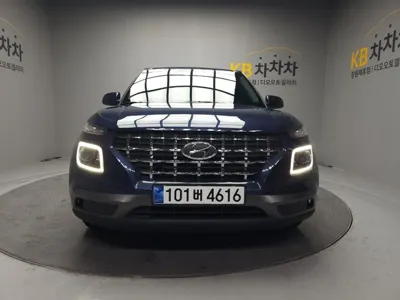 Hyundai Venue 2021, 47000 км, за 8205.33 USD