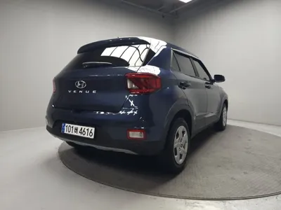 Hyundai Venue 2021, 47000 км, за 8205.33 USD