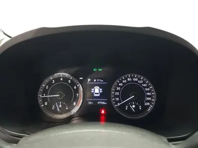 Hyundai Venue 2021, 47000 км, за 8205.33 USD - фото 7