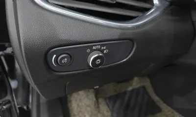 ChevroletGMDaewoo Malibu 2019, 48368 км, за 7814.02 USD - фото 18