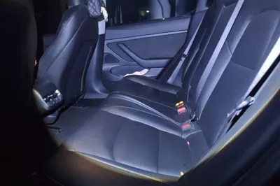 Tesla Model 3 2019, 62000 км, за 17555 USD - фото 23