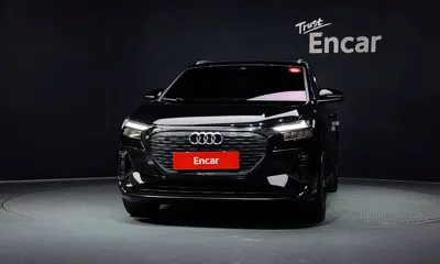 Audi Q4 e-tron 2022, 89673 км, за 22325.78 USD