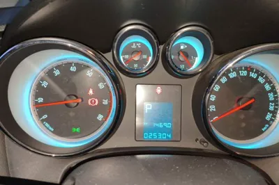 Buick GT 2014, 25400 км, за 3578 USD - фото 11