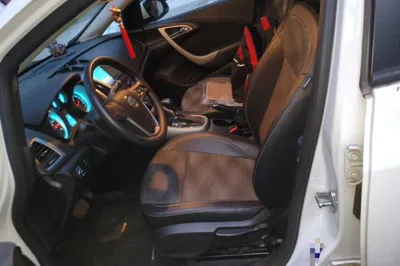 Buick GT 2014, 25400 км, за 3578 USD - фото 15