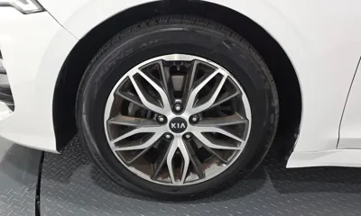 Kia K5 2021, 151887 км, за 8061.47 USD