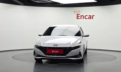 Hyundai Avante 2023, 77632 км, за 10569.81 USD