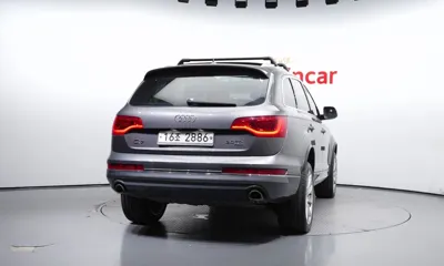 Audi Q7 2014, 98436 км, за 8782.21 USD