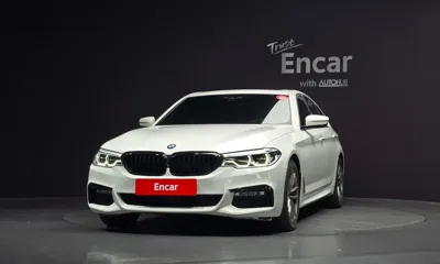 BMW 5-Series 2018, 117591 км, за 15764.58 USD