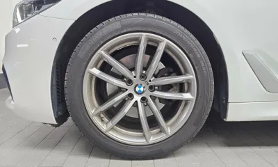BMW 5-Series 2018, 117591 км, за 15764.58 USD