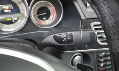 Mercedes-Benz E-Class 2015, 127332 км, за 6435.67 USD - фото 9