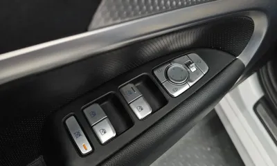 Genesis G70 2022, 85203 км, за 18019.79 USD - фото 27