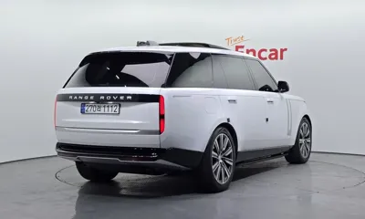 Land Rover Range Rover 2024, 12677 км, за 129501.14 USD