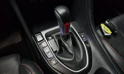 Hyundai Veloster 2019, 53070 км, за 8334.96 USD - фото 9