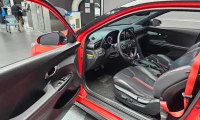 Hyundai Veloster 2019, 53070 км, за 8334.96 USD - фото 10