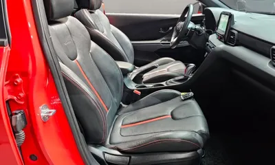 Hyundai Veloster 2019, 53070 км, за 8334.96 USD - фото 11