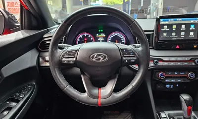 Hyundai Veloster 2019, 53070 км, за 8334.96 USD - фото 13