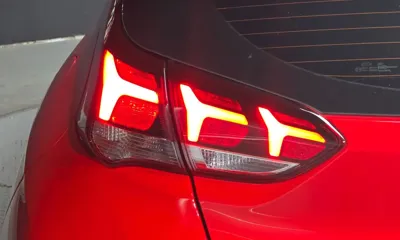 Hyundai Veloster 2019, 53070 км, за 8334.96 USD - фото 23