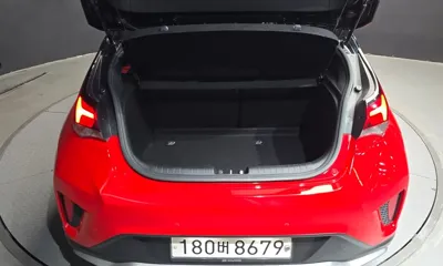 Hyundai Veloster 2019, 53070 км, за 8334.96 USD - фото 30