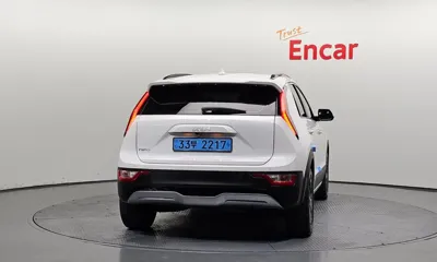 Kia Niro 2023, 23610 км, за 18883.89 USD