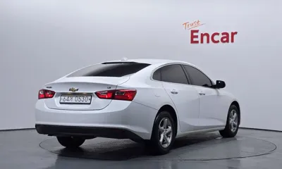 ChevroletGMDaewoo Malibu 2017, 121833 км, за 3152.83 USD