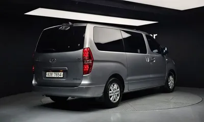 Hyundai Starex 2017, 127918 км, за 6225.16 USD