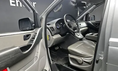 Hyundai Starex 2017, 127918 км, за 6225.16 USD - фото 11