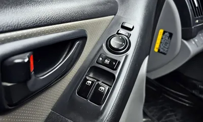 Hyundai Starex 2017, 127918 км, за 6225.16 USD - фото 17