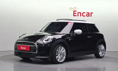 MINI Cooper · 2022 год