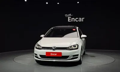 Volkswagen Golf 2015, 137345 км, за 5863.2 USD
