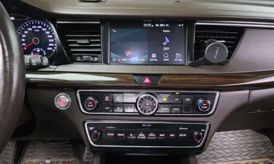 Kia K7 2019, 125106 км, за 9094.45 USD - фото 17