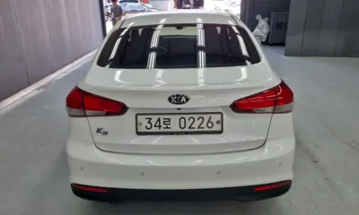 Kia K3 2016, 118231 км, за 4726.27 USD