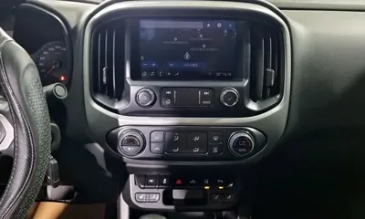 ChevroletGMDaewoo Colorado 2022, 48584 км, за 15309.45 USD - фото 8