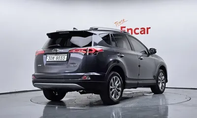 Toyota RAV4 2018, 55752 км, за 16279.38 USD