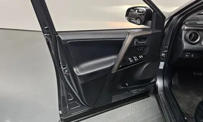 Toyota RAV4 2018, 55752 км, за 16279.38 USD - фото 24