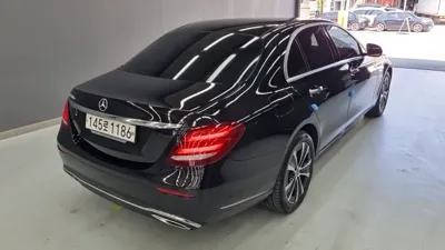 Mercedes-Benz E-Class 2019, 114934 км, за 16082.45 USD - фото 10