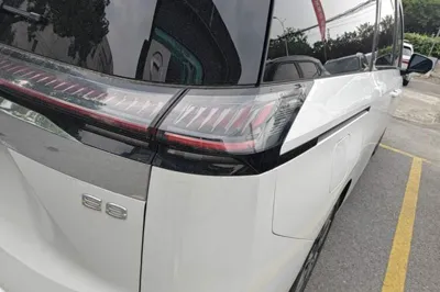 GAC Trumpchi E8 New Energy 2024, 30900 км, за 23620 USD - фото 9