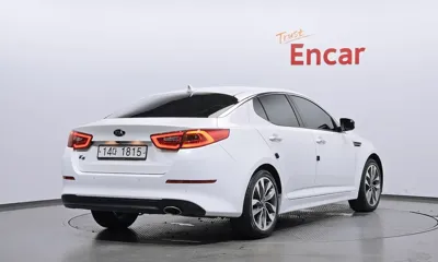Kia K5 2015, 139214 км, за 4355.46 USD