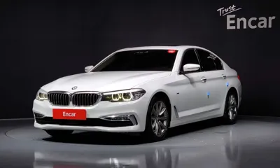 BMW 5-Series · 2018 год