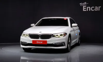 BMW 5-Series 2018, 102229 км, за 13071.46 USD