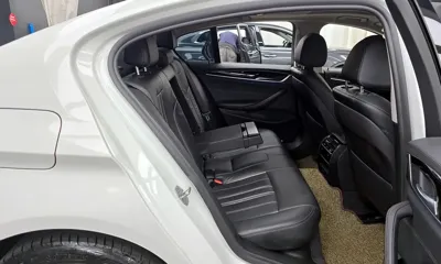 BMW 5-Series 2018, 102229 км, за 13071.46 USD - фото 12