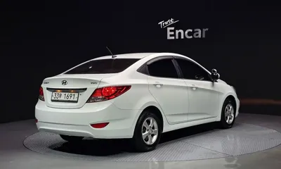 Hyundai Accent 2012, 110056 км, за 2925.31 USD - фото 2