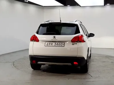 Peugeot 2008 2015, 142834 км, за 2225.29 USD