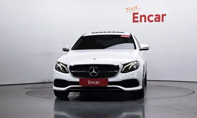Mercedes-Benz E-Class 2017, 93330 км, за 12508.15 USD