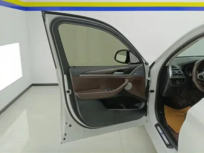 BMW X3 2021, 66900 км, за 27408.52 USD - фото 7