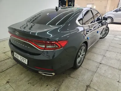 Hyundai Grandeur 2017, 95812 км, за 10076.05 USD