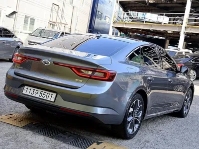 Renault-KoreaSamsung SM6 2019, 210950 км, за 2953.92 USD