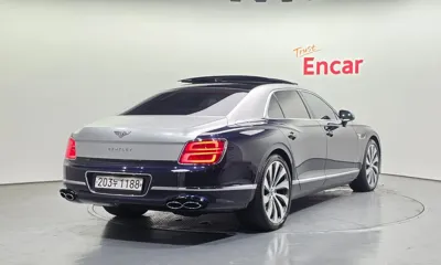 Bentley Flying Spur 2022, 105304 км, за 99776.82 USD