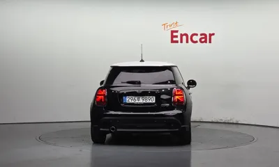 MINI Cooper 2023, 28004 км, за 14041.47 USD