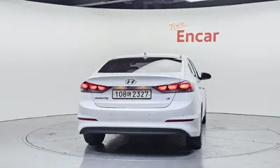 Hyundai Avante 2018, 100112 км, за 7351.98 USD
