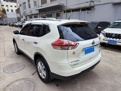 Nissan X-Trail 2014, 130000 км, за 5811.5 USD